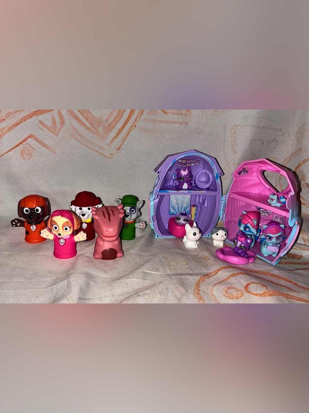 Paw Patrol Finger Puppets & a Hatchimal Raccoon Family w/ Home - Kids Toy Bundle